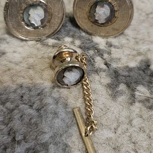 Vintage 1950s 1960s Mother Of Pearl Mercury Cameo Cuff Links And Tie Pin